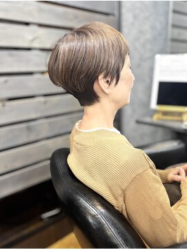 アール(R) ハイライトなし白髪ぼかしカラー