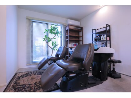 アズ ヘアーアンドスパ(az)の写真