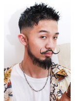 メリケンバーバーショップ コウベ(MERICAN BARBERSHOP KOBE) フェードワイルドツーブロックセミウェット無造作アップバング