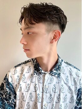 フィル 横浜(fil)の写真/【21時迄/men'sカット¥4400】圧倒的な技術力ｘデザイン力でON・OFFどちらも楽しめるトレンドヘア[fil 横浜]