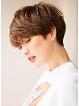 サーカス バイ ビュートリアム 青山(CIRCUS by BEAUTRIUM) 大人可愛い美シルエットフレンチショート　20代 30代 40代  50代