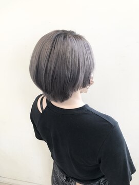 リー 枚方(Lee) 【熊谷】ハンサムショート×グレー