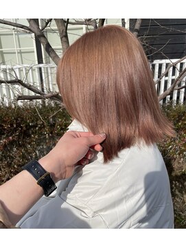 ダスティ穂高店 シフォンベージュ_切りっぱなし_ラフ_外ハネミディアム