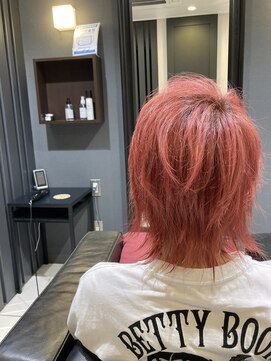 アイディー ヘアメイク(iDhair&make) ピンクカラー
