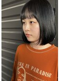 ダークカラー×切りっぱなしボブ