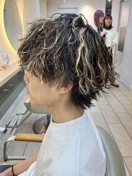 テトラ バイ ネオリーブ 横浜西口店(tetra by neolive) ハイライト　メッシュ　波巻き　ツイスパ［横浜］