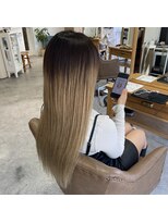 フツーロ 栄(FUTURO) プルエクステ