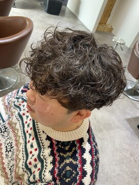 クオル 立川(QOL) 外国人風プードルパーマ