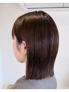 ツミキ(TUMIKI) ダークグレージュ