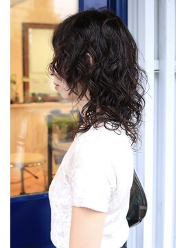 ヘアーサロン ビー(hair salon b.) ウルフ/スパイラルパーマ/ウルフパーマ