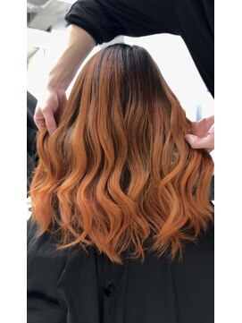 アライブ ハラジュク(ALIVE harajuku) 今流行りの海外風バレイヤージュ