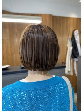 ニーイチイチ(211) ミニボブ