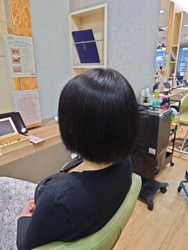 ブロッサム 東中野店 30代40代暗髪ボブ◎髪質改善ストレートで艶めく美髪