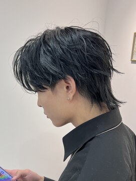 ジジ チーク 栃木(Gigi cheek) センターパートウルフ!アイロンセットでさらにかっこよく!