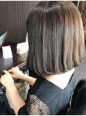 ベージュカラー
