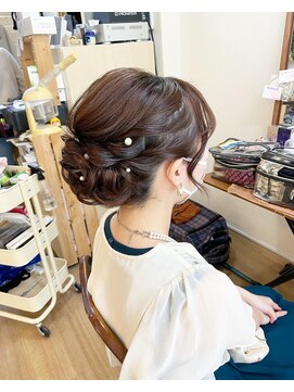 ロカット サロン(Roquat Salon) ロングシニヨンアレンジ【ヘアアレンジ/立川/国分寺/立川南】