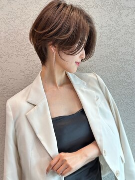 ロンド アンブル 四条烏丸(Lond ambre) 【Lond ambre】伊藤ガク ショートヌーディーベージュ斜めバング