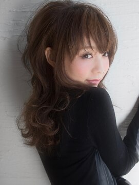 トルテ(Torte) ウルフカットのふわふわカール