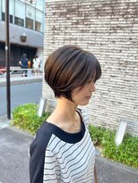 イントロバイフィーネ 渋谷(INTRO . by Fi-Ne) 【INTRO./渋谷】くびレイヤーエモージュ愛されショートボブ艶髪