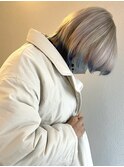 ホワイトベージュからブルーの裾カラー(ブリーチ2回)