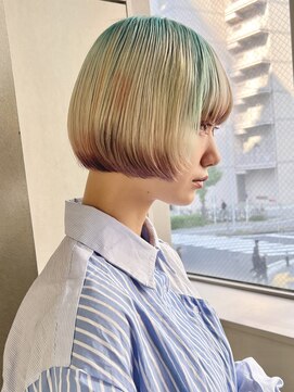 ジェム(GEM) ホワイトブロンド/マロンベージュ/フェザーショート★12