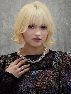 オルズ 渋谷(ALLZ) 抜きっぱなしホワイトブロンドニュアンスショートボブ