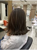 切りっぱなしミディアムヘア