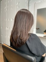 コーイ(cooi)&nbsp;cooi 吉祥寺 グレージュ×ツヤ髪カラー×セミロングレイヤー