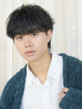 ディッセンバー 神宮前(December) ニュアンスルーズパーマフェザーシャドウセンターパート渋谷原宿