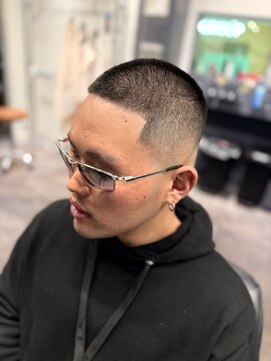 フランクスバーバーリベラルド 横浜(FRANK'S BARBER LIBERALD) バズカット　ライン　H