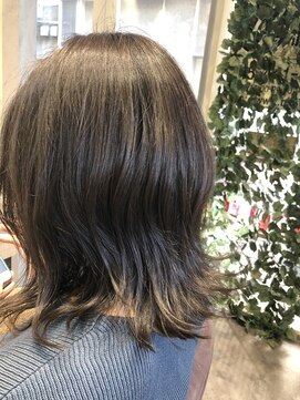 ビースリー ロア 外ハネロブ♪