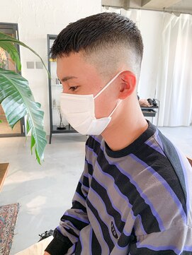 パーク(PARK) フェード バーバースタイル ハイフェード クロップ