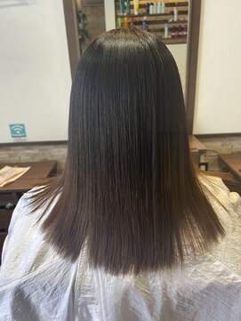 ふぁみーゆ(Famille) ストレートヘア