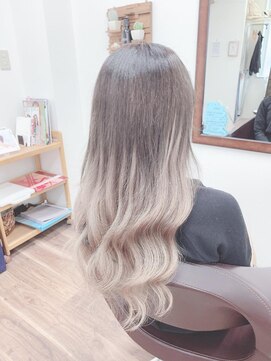 ニーナ ヴィジョン(NINA visioN) #プルエクステ#グラデーション