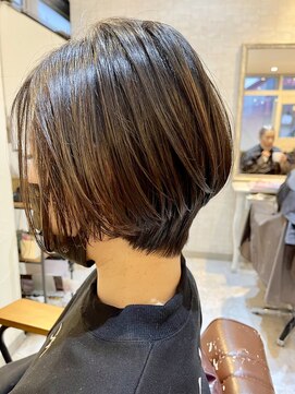 ヘアリゾート クオリア(hair resort Quaria by piece) 大人可愛いひし形ハンサムショートボブ前下がり