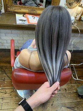 ユウハウスビジュー(YU HOUSE BIJOU) アッシュグレーローライトStyle