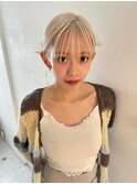 ホワイトベージュ