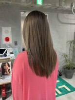 ラック(LUCK)&nbsp;レイヤーロング/ステップボーンカット/シルキーベージュ/船橋