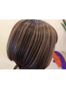 気になる白髪も髪と頭皮に優しい薬剤でしっかりカバー◎艶感のある綺麗な仕上がりであなたの印象が変わる♪