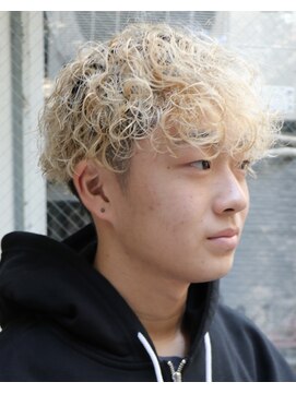 ヘアカロン 熊本本店(Hair CALON) ブリーチパーマケアパーマプードルパーマ熊本下通