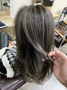 シェリー(cherie) ハイライトカラー【池袋 シェリー ブリーチ エクステ 髪質改善】