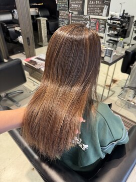 ヘアーサロンデフォーエバールークス(hairsalon de Forever Lux) 白髪ぼかし×ナチュラルレイヤースタイル