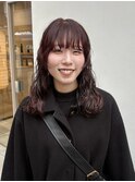 ワインレッドカラー×ミディアムパーマ