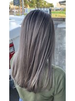 ヘアーデザインサロン スワッグ(Hair design salon SWAG)&nbsp;white beige×shadow roots