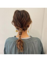 【AMAZING HAIR 中沢店/佐山】タイトなねじねじアレンジ