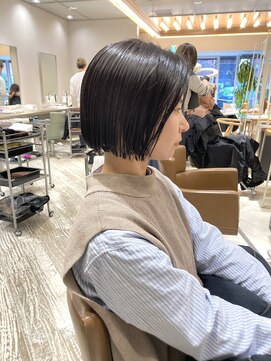 サーカス バイ ビュートリアム 青山(CIRCUS by BEAUTRIUM) 30代　40代　ボブ　内巻きボブ　ワンレン　切りっぱなしボブ