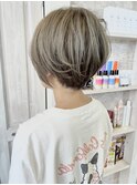 福山Caaryブリーチカラーハイトーンベージュ夏引き締めショート