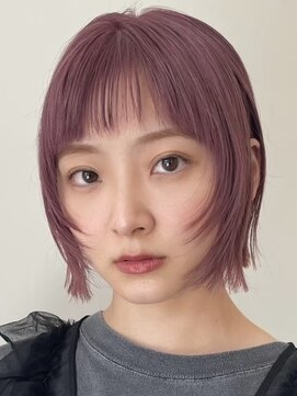 カムジーヘッドカミノウラ(COMEGHEAD KAMINOURA) ダブルカラーピンクベージュベージュカラーケアブリーチミニボブ