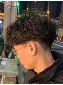 スパイキーショート/スペインカール<理容室>[メンズ/床屋/神田]