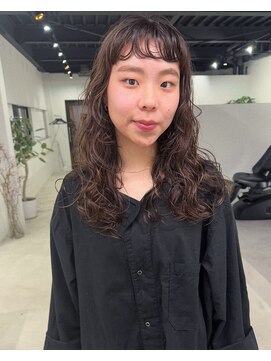 ヤウ(YAU) ロングパーマ